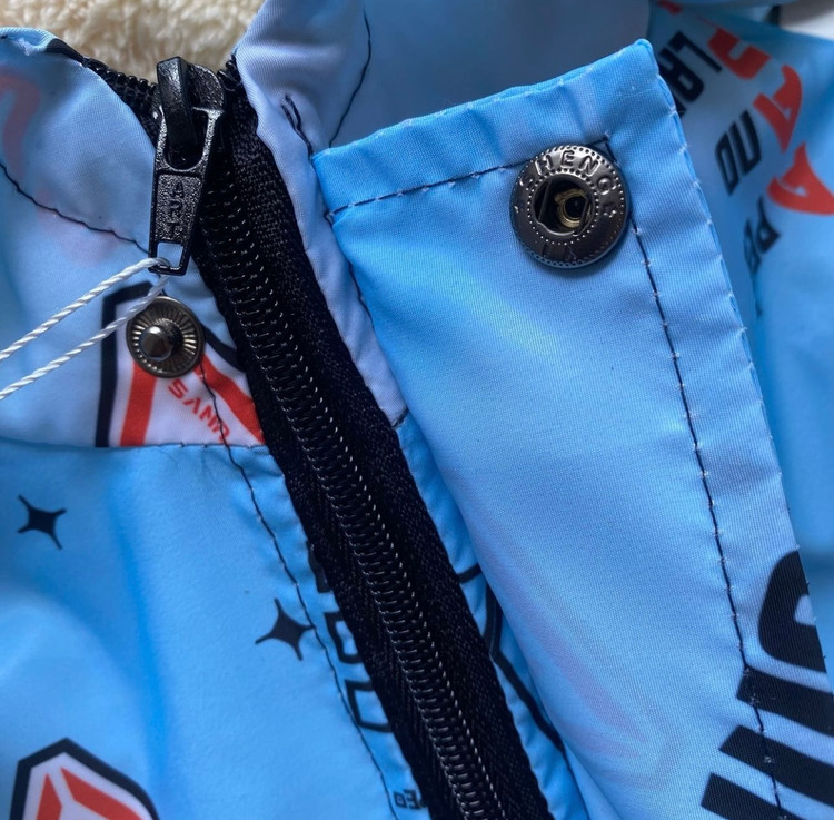 کاپشن بارانی طرح فضانورد