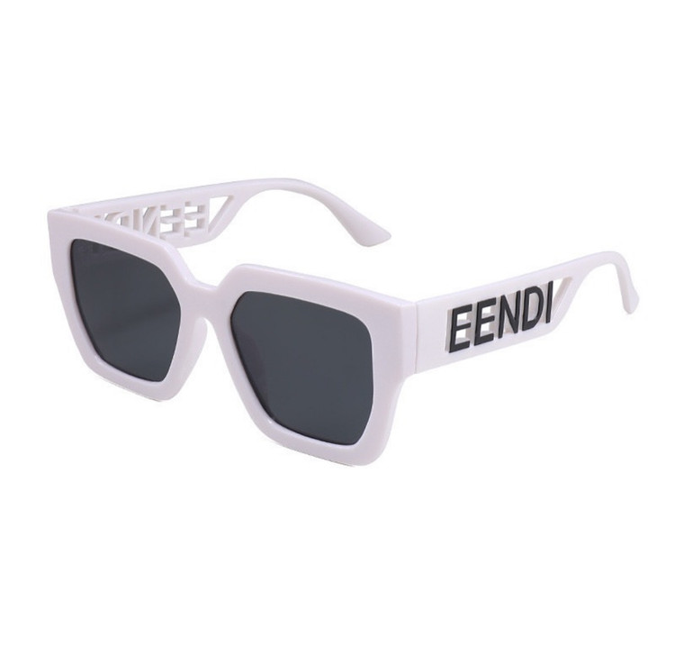 عینک طرح فندی