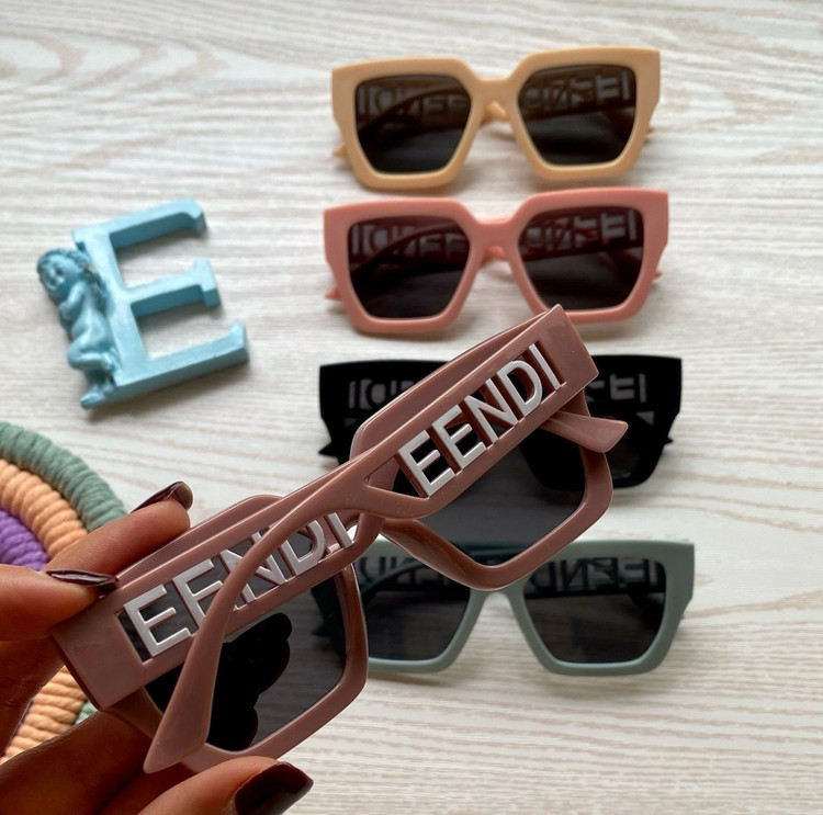 عینک طرح فندی