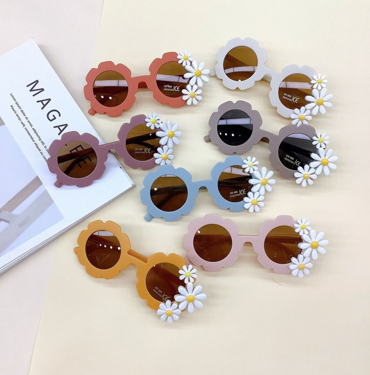 عینک طرح گل بابونه