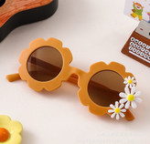 عینک طرح گل بابونه
