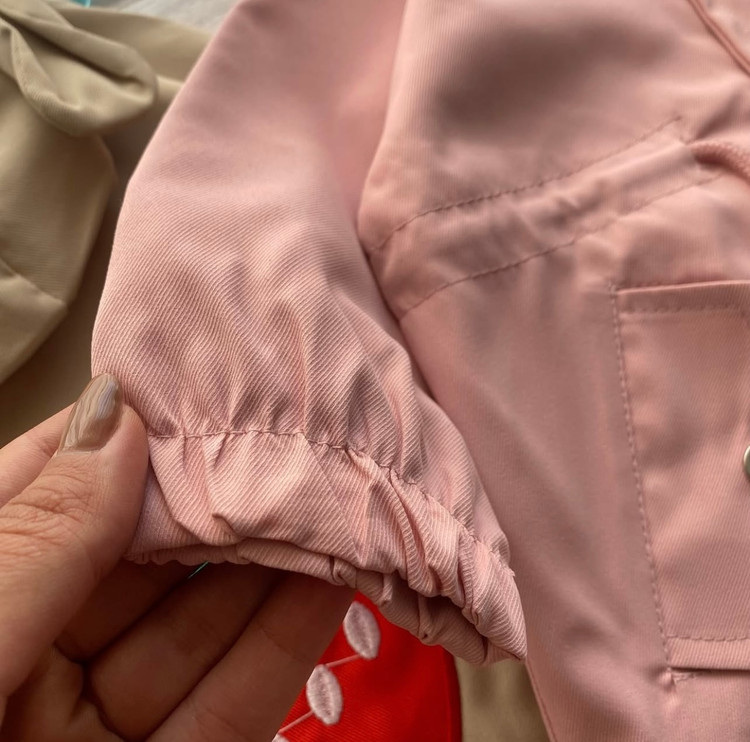 بارانی توت فرنگی