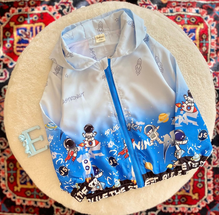 بارانی پسرانه طرح فضانورد 2 الی 8 سال