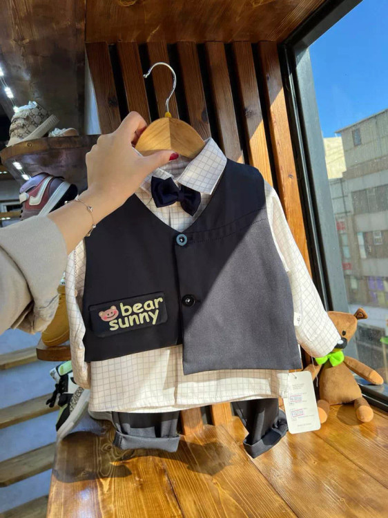 ست مجلسی پسرانه وارداتی 1 الی 5 سال