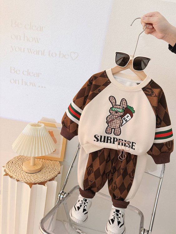 ست دوتیکه بلوز شلوار وارداتی 1 الی 5 سال