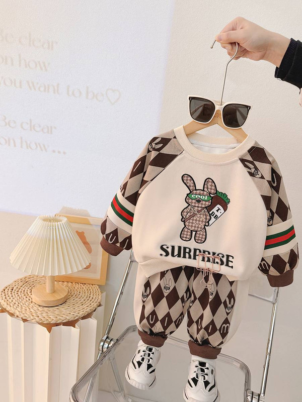 ست دوتیکه بلوز شلوار وارداتی 1 الی 5 سال