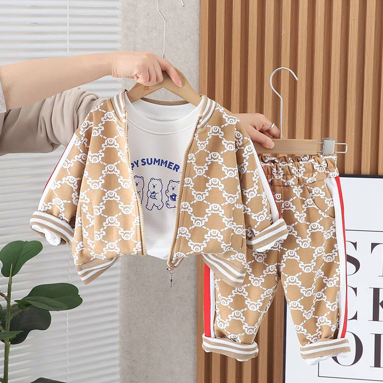 ست سه تیکه وارداتی 2 الی 6 سال