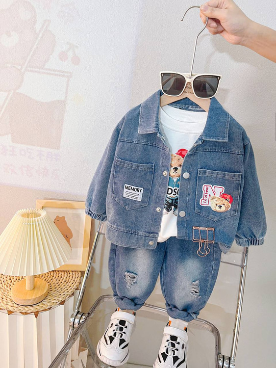 ست سه تیکه جین وارداتی 1 الی 5 سال